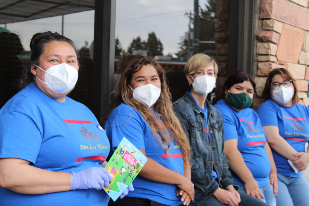 Photo of staff and volunteers